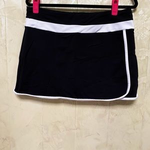Black/White Tennis Skort
